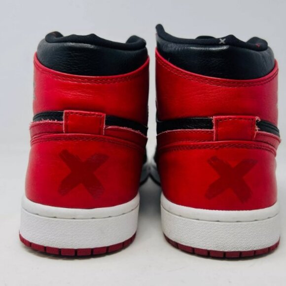 Jordan 1 Retro Banned (B-Grade) (2011) 432001-001 Mens Size 10.5 main image 5